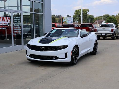 Certified 2023 Chevrolet Camaro LT image 6