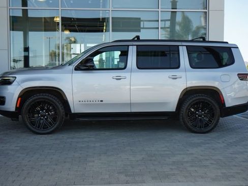 Used 2024 Jeep Wagoneer Series II w/ Convenience Group I image 5