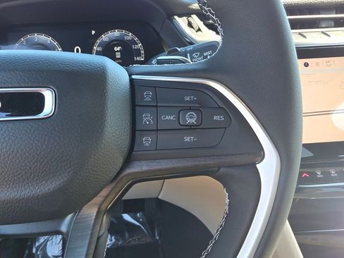 New 2026 Jeep Grand Cherokee Limited image 18