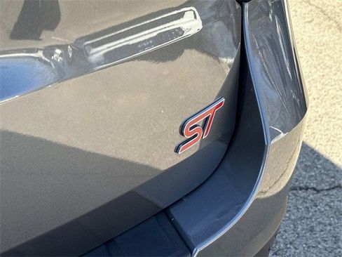 Certified 2025 Ford Explorer ST image 12