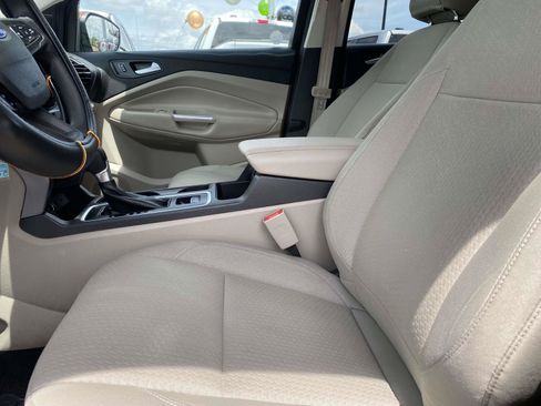 Certified 2017 Ford Escape SE FWD image 15