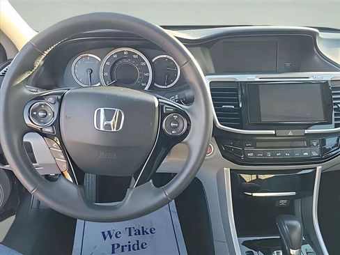 Used 2017 Honda Accord EX-L image 9