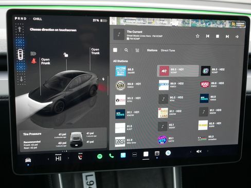 Used 2026 Tesla Model Y AWD image 22