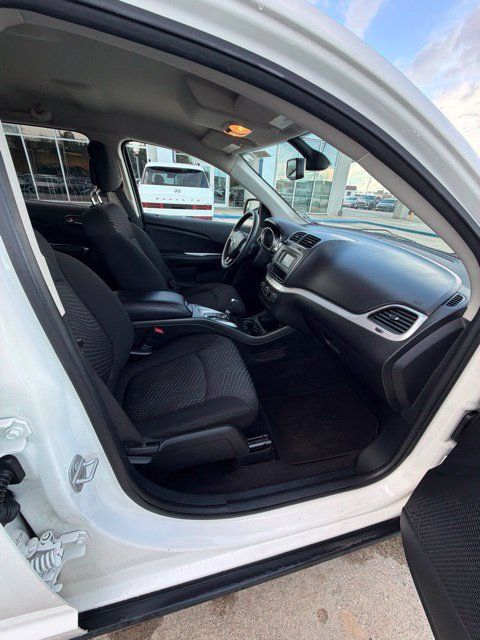Used 2020 Dodge Journey SE FWD image 10