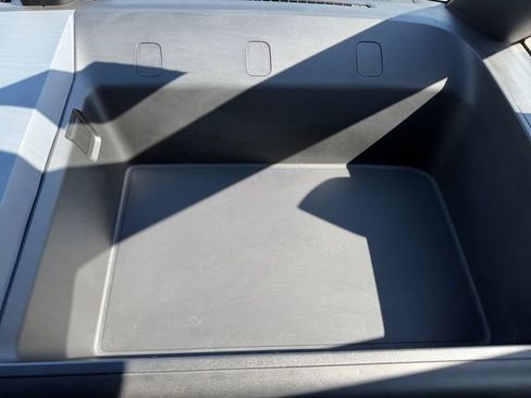 Used 2023 Chevrolet Brightdrop 600 w/ Active Safety Package 2 image 19