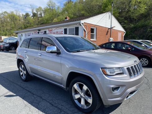Used 2014 Jeep Grand Cherokee Overland w/ Advanced Technology Group image 3