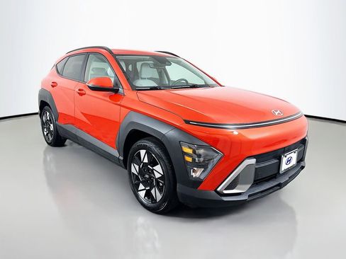 Certified 2025 Hyundai Kona SEL image 3