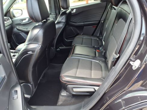 Used 2024 Ford Escape ST-Line w/ Tech Pack #1 AWD/4WD image 11