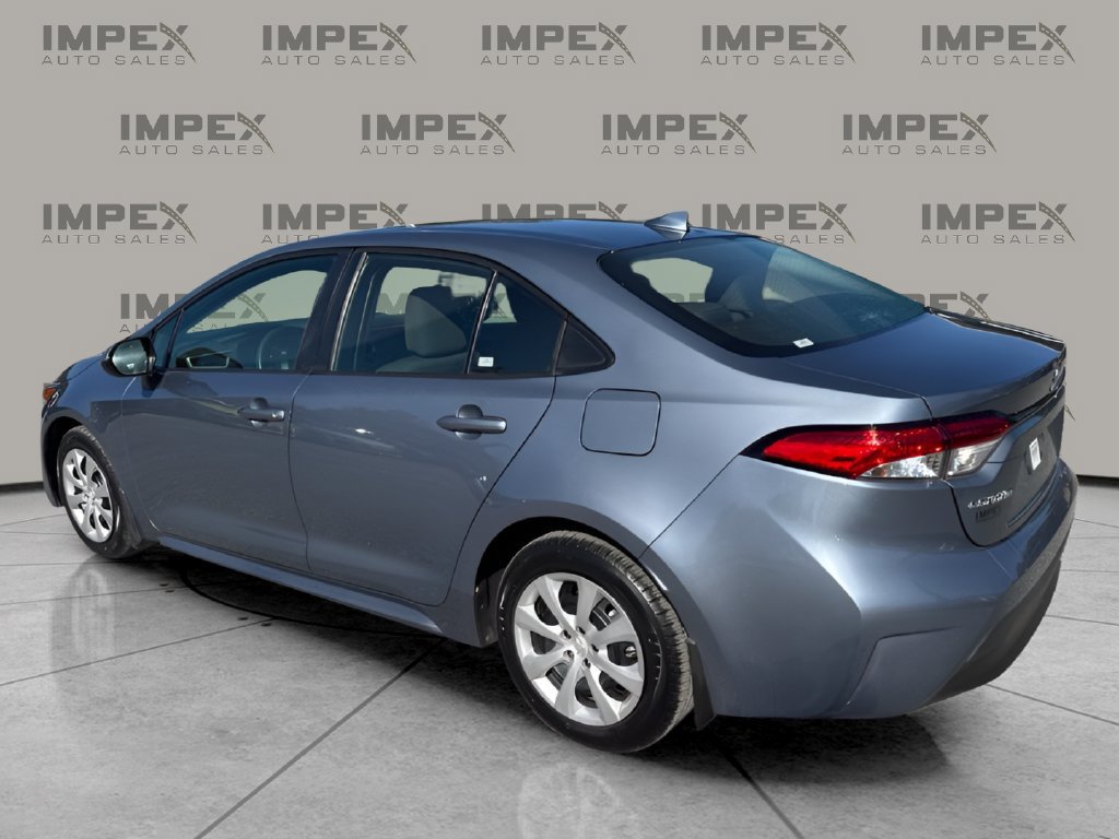 Used 2024 Toyota Corolla LE FWD image 3