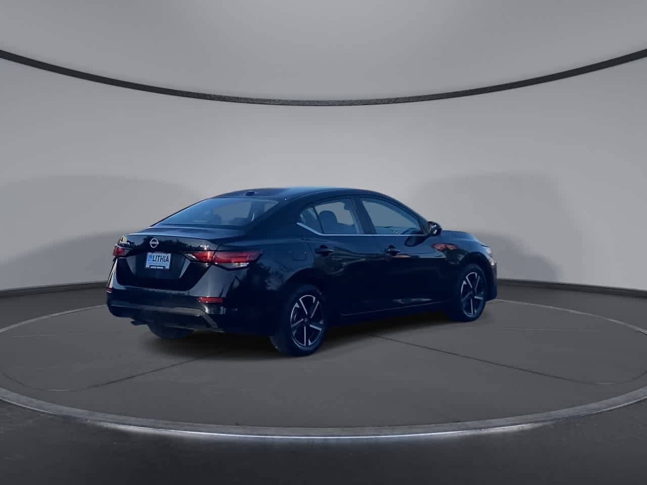 Used 2024 Nissan Sentra SV FWD image 5