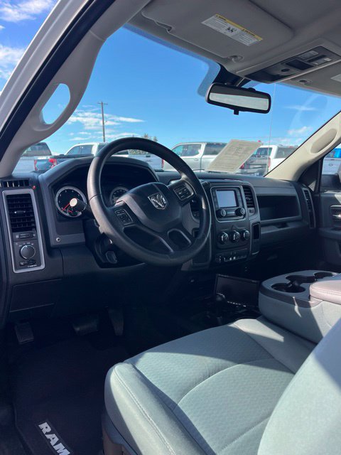 Used 2015 RAM 2500 ST AWD/4WD image 39