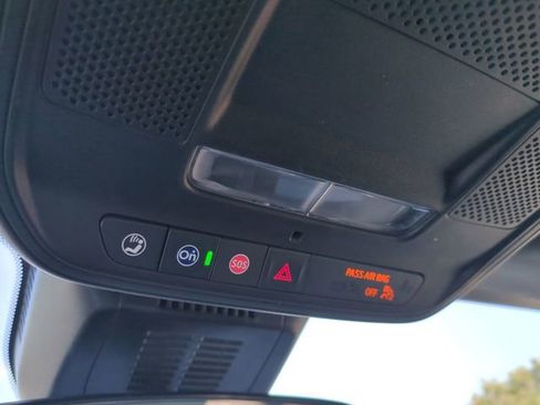 Certified 2025 Chevrolet Equinox LT image 22