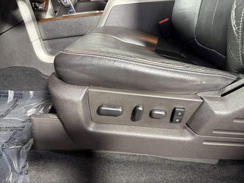 Used 2012 Ford F150 Lariat w/ Lariat Chrome Pkg image 38