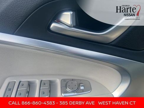 Used 2024 Genesis G70 2.5T RWD image 24