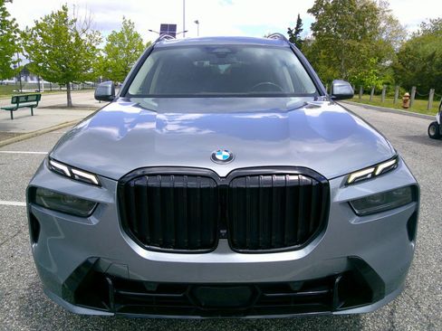Used 2023 BMW X7 xDrive40i AWD/4WD image 8