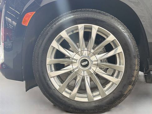 Used 2023 Cadillac Escalade Premium Luxury w/ Touring Package AWD/4WD image 36