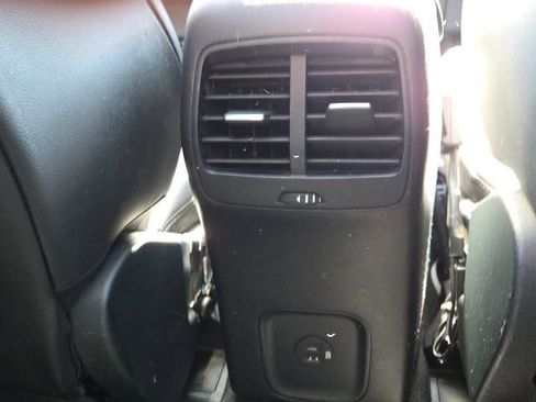 Used 2020 Ford Escape SE Sport image 19