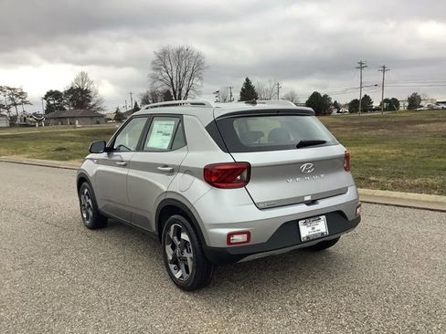 New 2026 Hyundai Venue SEL image 7