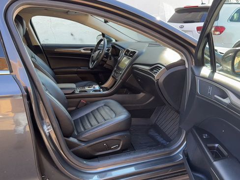 Used 2018 Ford Fusion Energi SE FWD image 25