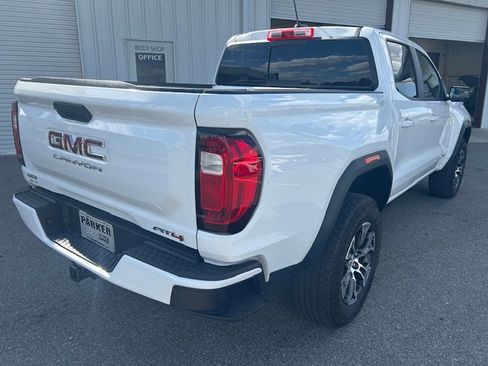 Used 2024 GMC Canyon AT4 AWD/4WD image 5