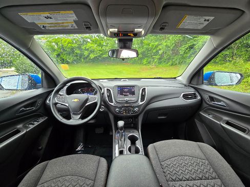 Used 2024 Chevrolet Equinox LT AWD/4WD image 14