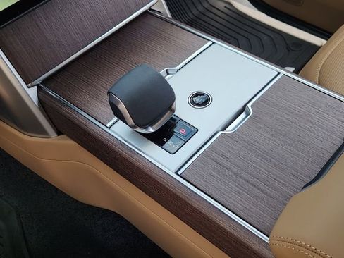 New 2026 Land Rover Range Rover SE AWD/4WD image 18