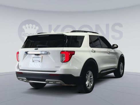 Used 2022 Ford Explorer XLT w/ Equipment Group 202A image 11