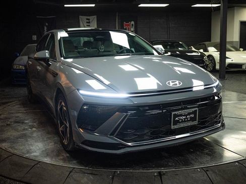 Used 2024 Hyundai Sonata SEL w/ Convenience Package FWD image 5