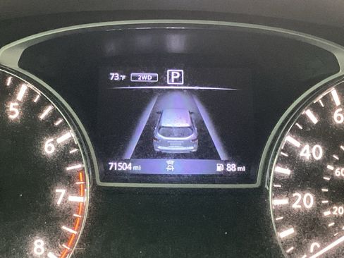 Used 2018 Nissan Pathfinder S AWD/4WD image 2