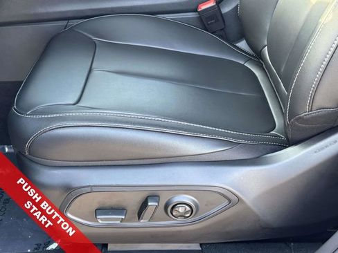 New 2025 Jeep Grand Cherokee L Limited image 12