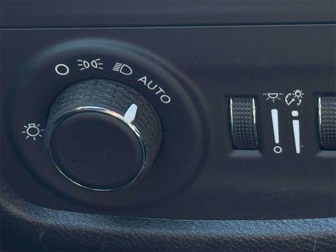 Used 2023 Jeep Grand Cherokee L Laredo image 20