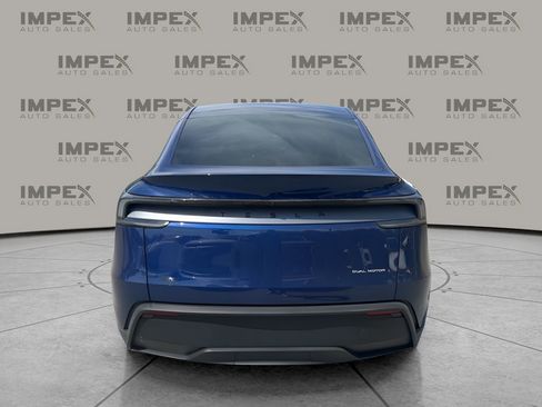 Used 2026 Tesla Model Y Long Range image 4