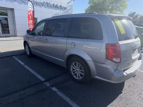 Used 2016 Dodge Grand Caravan SXT w/ Rear Park Assist Package image 18