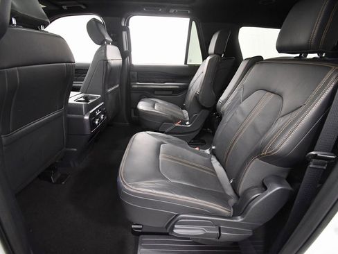 Used 2024 Ford Expedition Max Platinum image 15