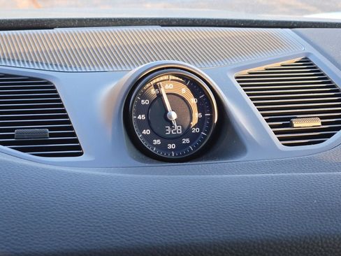 Used 2025 Porsche Cayenne Coupe image 22