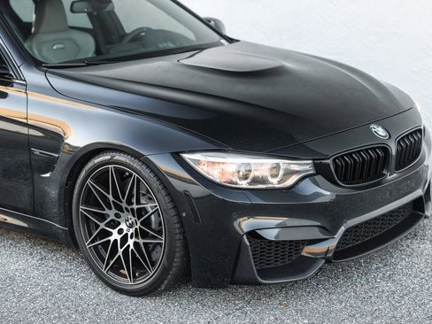 Used 2017 BMW M3 Base image 16