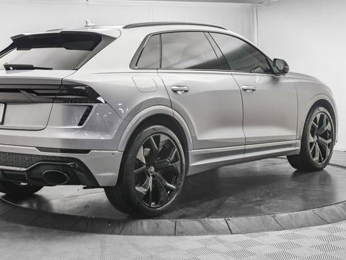 Used 2021 Audi RS Q8 w/ Black Optic Package image 9