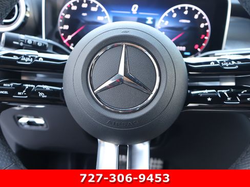 Used 2025 Mercedes-Benz GLC 300 4MATIC image 24