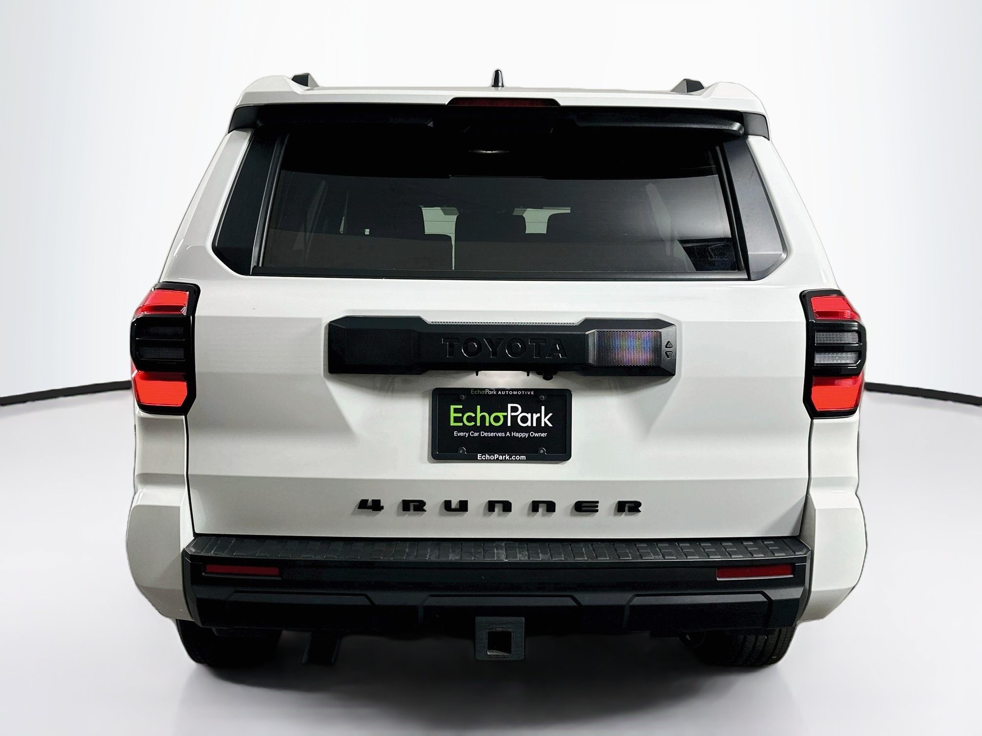 Used 2025 Toyota 4Runner SR5 AWD/4WD image 7