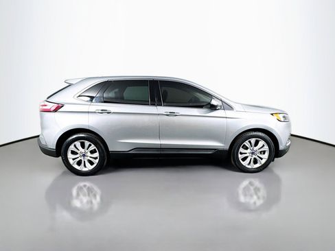 Used 2020 Ford Edge Titanium w/ Equipment Group 301A AWD/4WD image 6