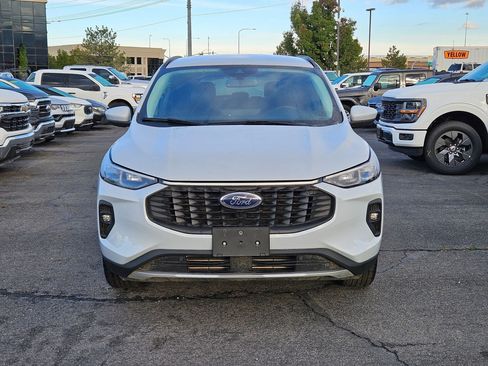 Used 2025 Ford Escape Platinum image 12