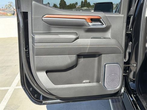 Used 2023 GMC Sierra 1500 Denali w/ Denali Reserve Package image 26