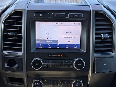 Used 2020 Ford Expedition XLT w/ Equipment Group 202A RWD image 21
