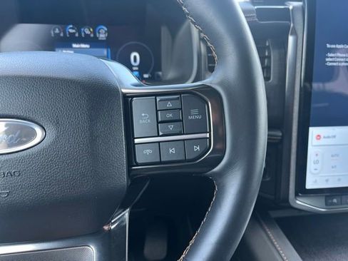 Used 2024 Ford Expedition Platinum AWD/4WD image 19