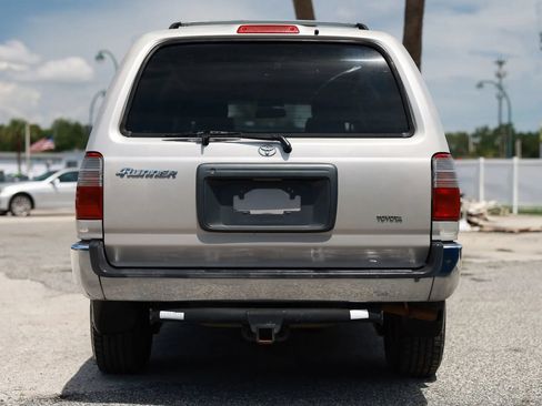 Used 2000 Toyota 4Runner 2WD w/ Upgrade Value Pkg 1 image 5