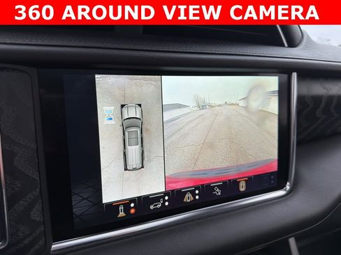 Used 2023 GMC Yukon XL Denali w/ Denali Reserve Package image 4