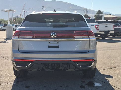 Used 2026 Volkswagen Atlas Cross Sport SE AWD/4WD image 4