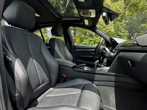 Used 2018 BMW 328d Sedan w/ Premium Package RWD image 21