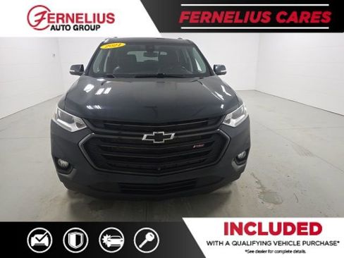 Used 2021 Chevrolet Traverse RS w/ LPO, Floor Liner Package image 2