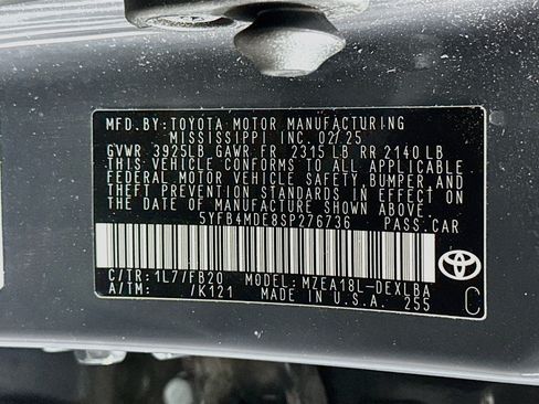 Used 2025 Toyota Corolla LE FWD image 12